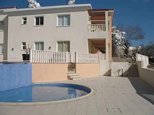 Paphos apartment for rent